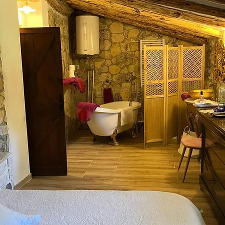 Masiadenjust Casa di campagna Rojals